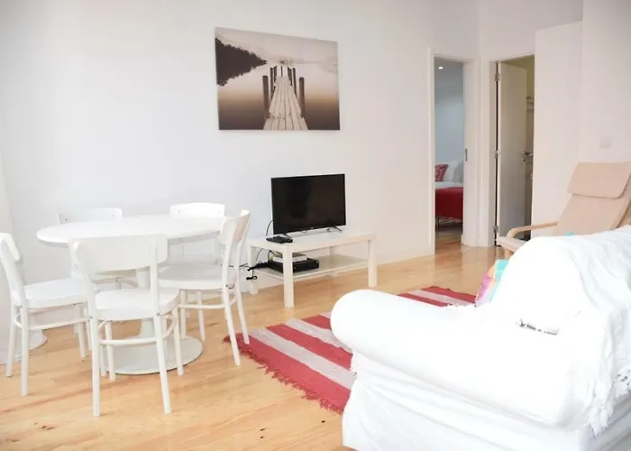 Cool Tailor Made 2 Bedroom Apartment